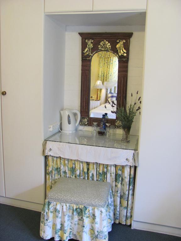 Kingfisher Country House Wilderness Room photo